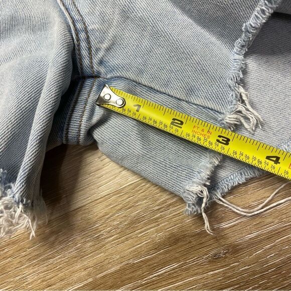 BONGO Hi Rise Distressed Cut Off Shorts - Picture 9 of 11